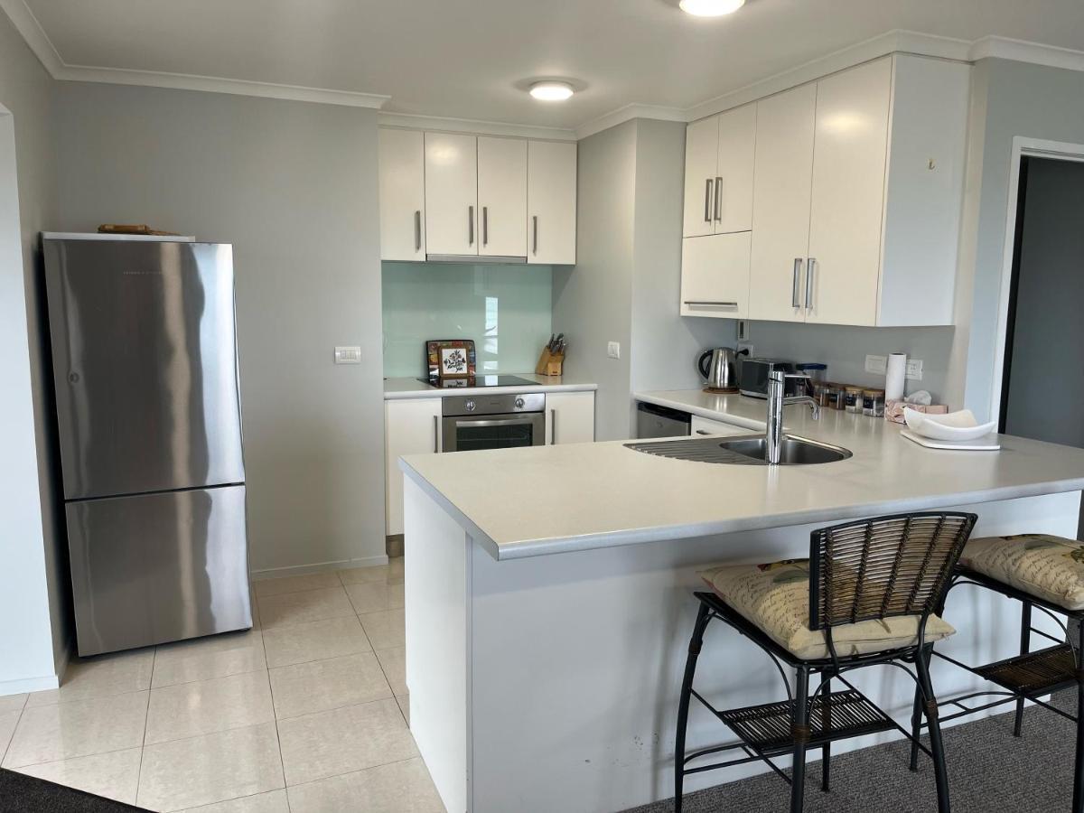 Seaside Wanaka Tce Apartment New Plymouth Bagian luar foto
